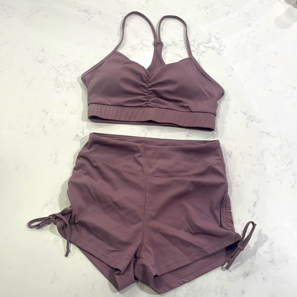 High rise workout outfit. Size M